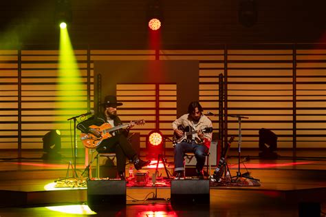 Das turbulente Melodien des Herzens Konzert – Taher Shah enthüllt neue musikalische Facette!